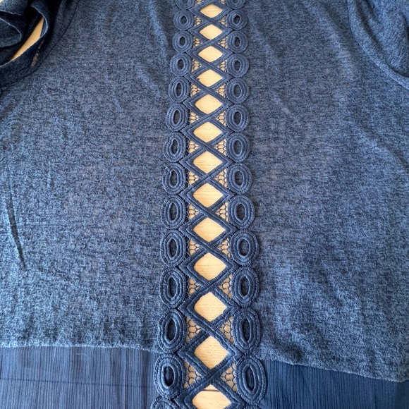 August Silk Denim Blue Open Front  Lace Back Cardigan / Size Large NWT - Picture 2 of 13